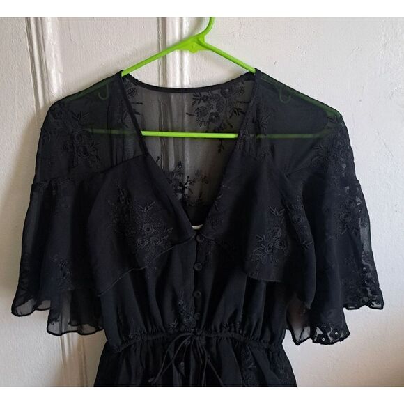 Elliatt Womens Small Wismy Goth Romantic Chic Coquett Flutter Sleeve Black dress - Picture 3 of 8